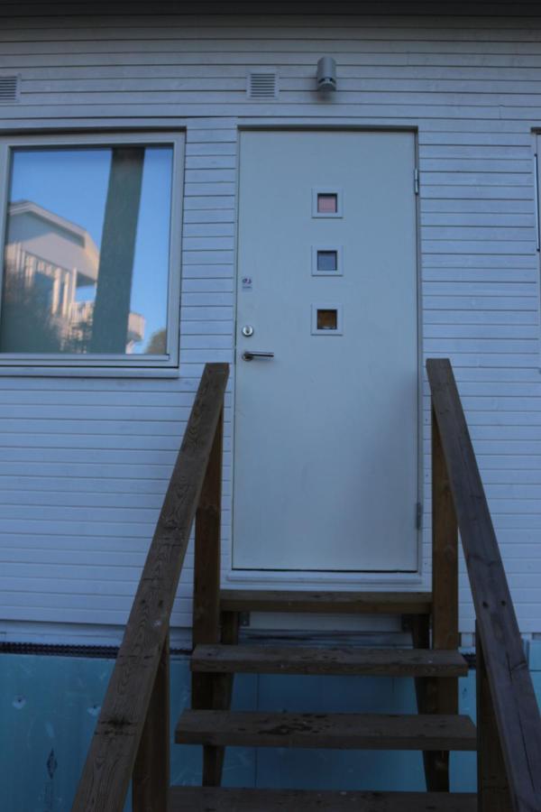 Nice Apartment With1 Bedroom Separate Living Room With A Sofa Bed And A Tiny Kitchen A Bathroom Located In Nordstrand Near By The Sea For 3 Guests With A Garden And Grill 5 Extra Guests With Extra Cost In The Cabin With Sea View Just Outside The Apar Осло Экстерьер фото