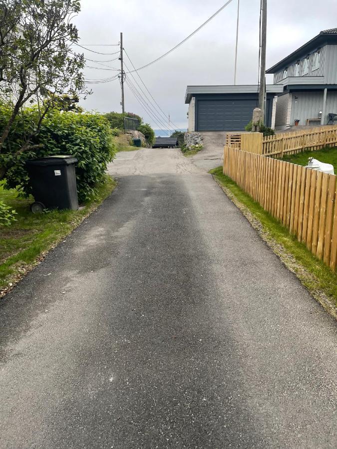 Nice Apartment With1 Bedroom Separate Living Room With A Sofa Bed And A Tiny Kitchen A Bathroom Located In Nordstrand Near By The Sea For 3 Guests With A Garden And Grill 5 Extra Guests With Extra Cost In The Cabin With Sea View Just Outside The Apar Осло Экстерьер фото