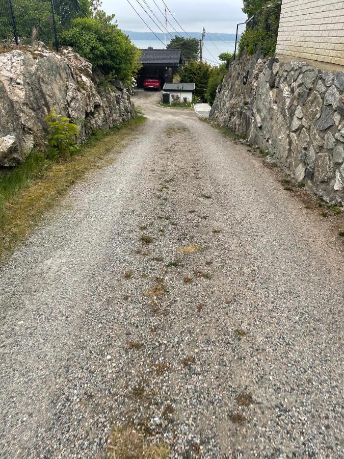 Nice Apartment With1 Bedroom Separate Living Room With A Sofa Bed And A Tiny Kitchen A Bathroom Located In Nordstrand Near By The Sea For 3 Guests With A Garden And Grill 5 Extra Guests With Extra Cost In The Cabin With Sea View Just Outside The Apar Осло Экстерьер фото
