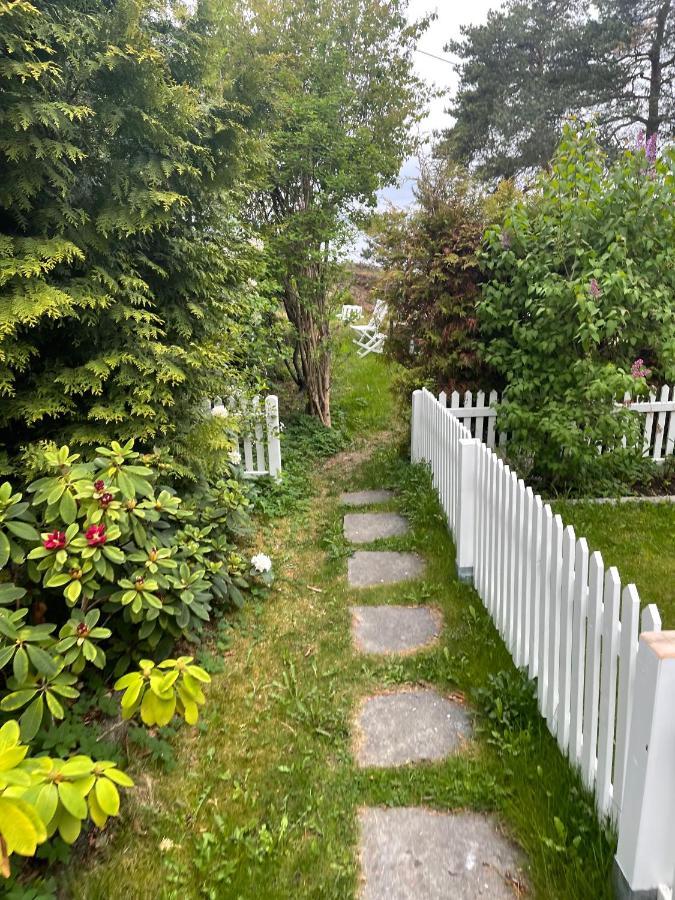 Nice Apartment With1 Bedroom Separate Living Room With A Sofa Bed And A Tiny Kitchen A Bathroom Located In Nordstrand Near By The Sea For 3 Guests With A Garden And Grill 5 Extra Guests With Extra Cost In The Cabin With Sea View Just Outside The Apar Осло Экстерьер фото