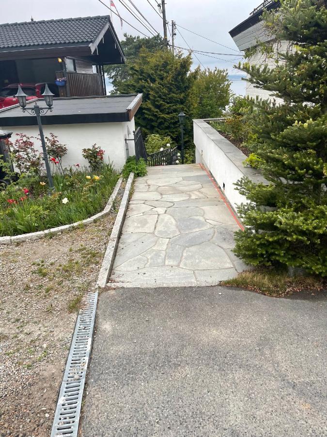 Nice Apartment With1 Bedroom Separate Living Room With A Sofa Bed And A Tiny Kitchen A Bathroom Located In Nordstrand Near By The Sea For 3 Guests With A Garden And Grill 5 Extra Guests With Extra Cost In The Cabin With Sea View Just Outside The Apar Осло Экстерьер фото
